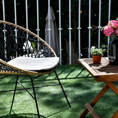 Duplex Con Terraza En Malaga - A Apartment Exterior photo